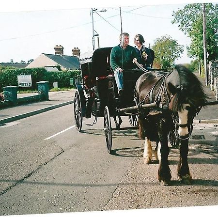 Dalys Inn Donore  Exterior foto