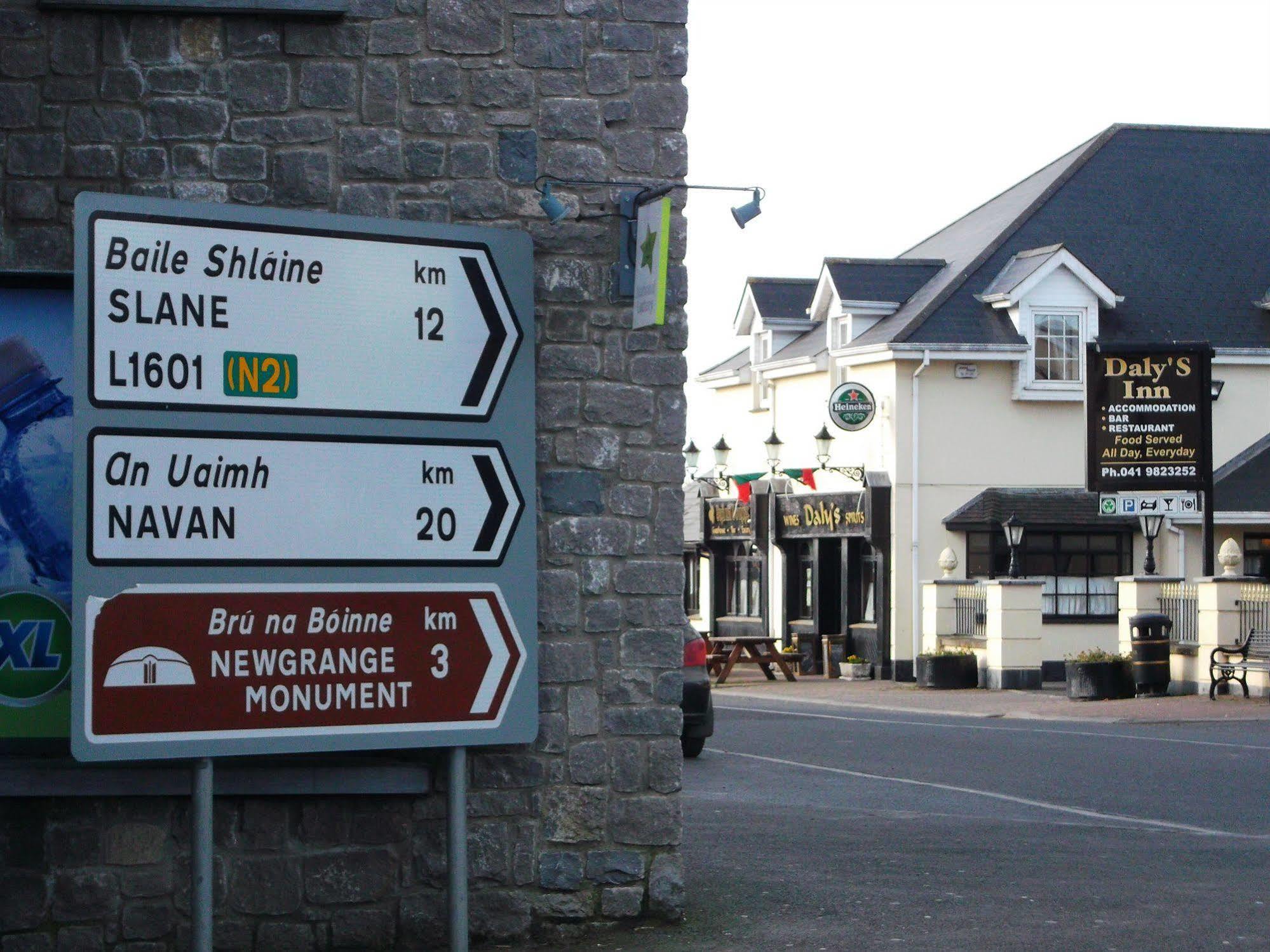 Dalys Inn Donore  Exterior foto