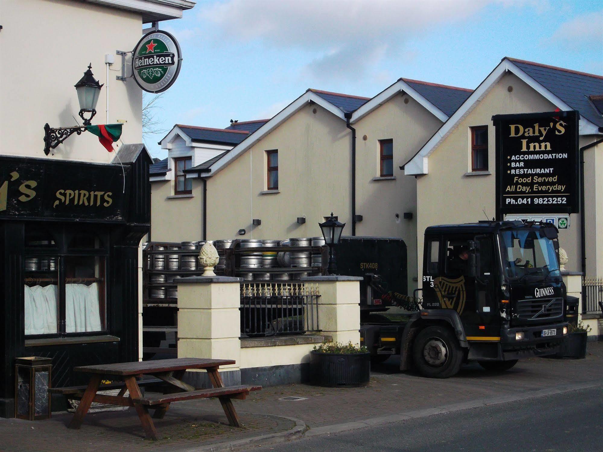 Dalys Inn Donore  Exterior foto